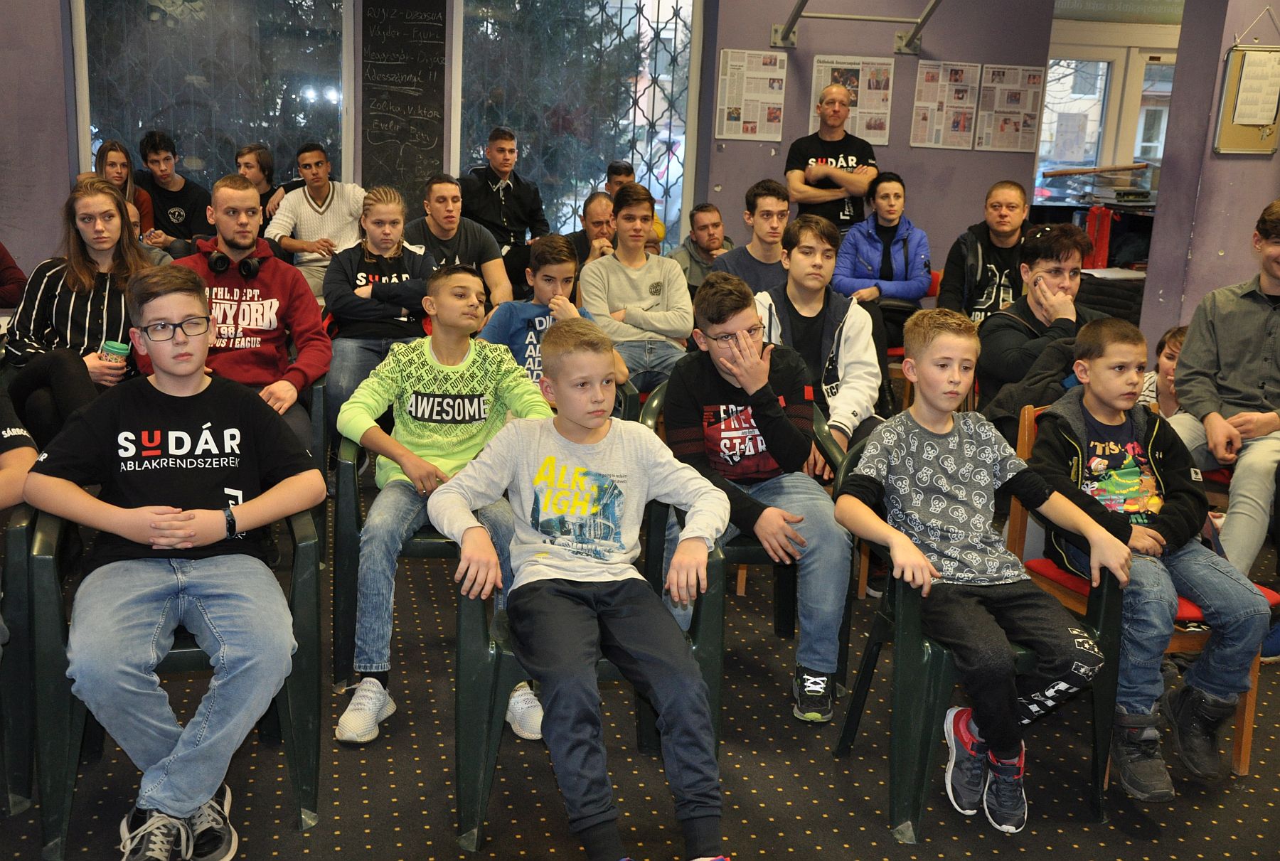 Újraélesztés-oktatás és ifjúságvédelem a Varkocs György Box Club évzáró edzésén